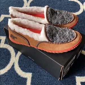 sorel moccasins